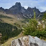 Althuber Отель *